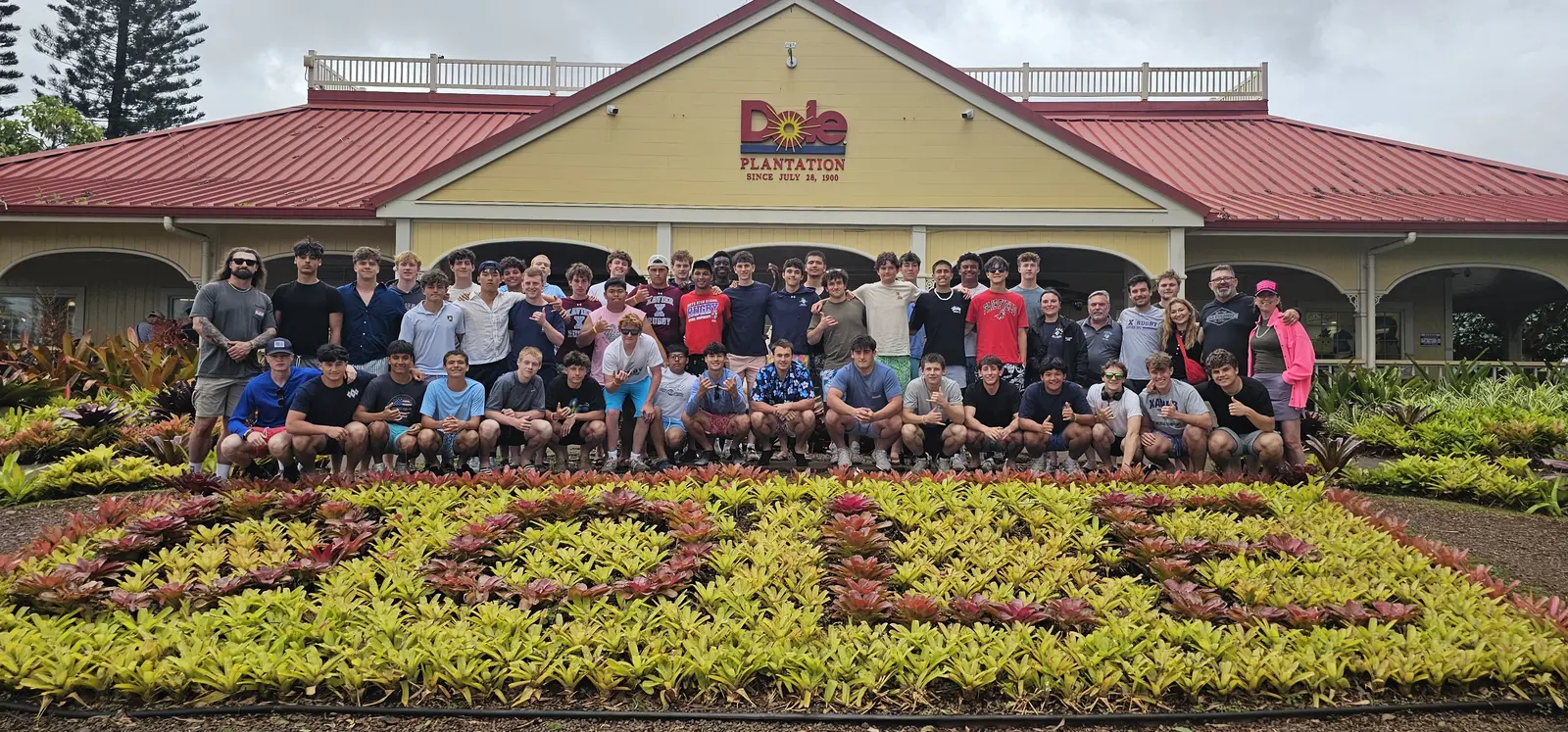 Beach Tours Hawaii group visiting Dole Plantation