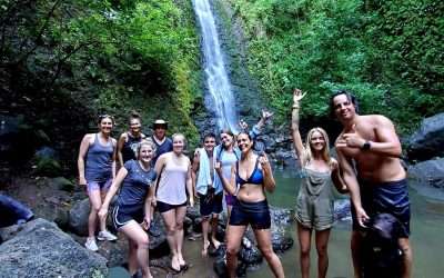 Tour Group Waterfall Hike beachtourshawaii.com